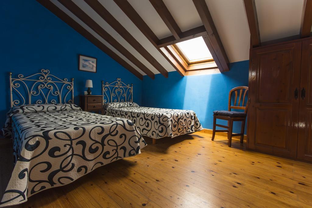 Villanueva de Pria Apartamentos Rurales Playa Del Canal المظهر الخارجي الصورة