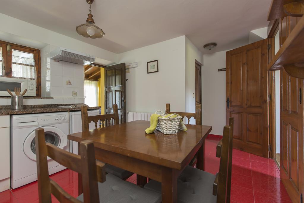 Villanueva de Pria Apartamentos Rurales Playa Del Canal المظهر الخارجي الصورة