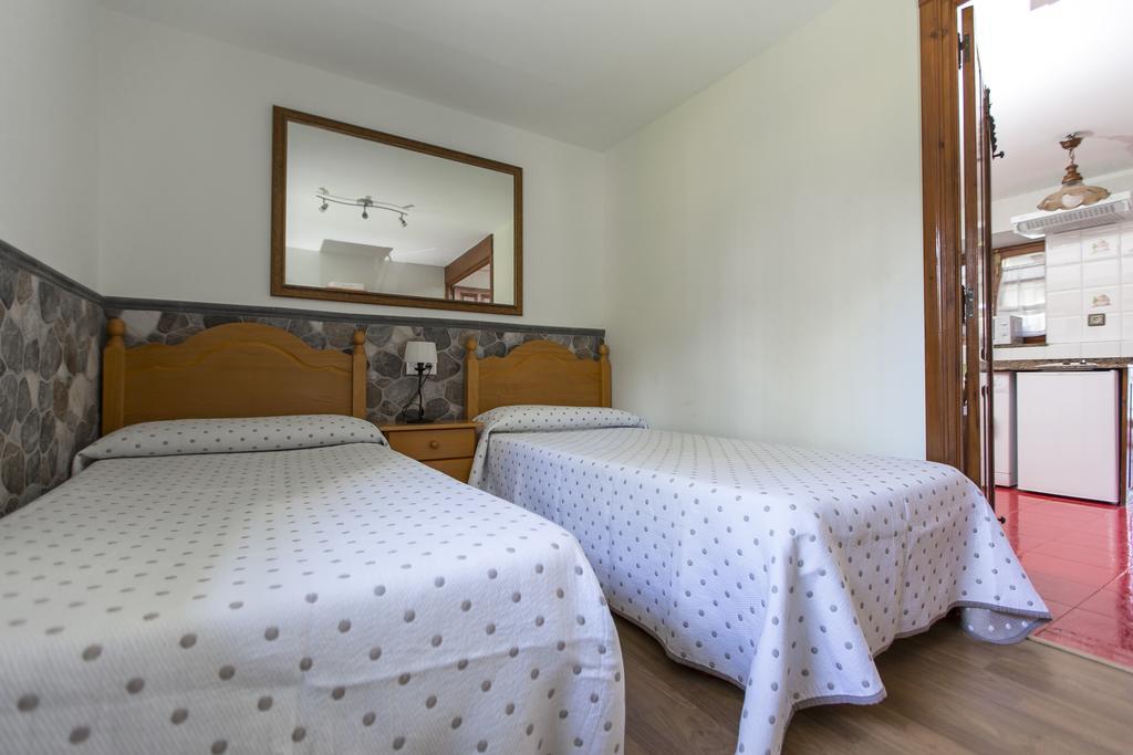 Villanueva de Pria Apartamentos Rurales Playa Del Canal المظهر الخارجي الصورة
