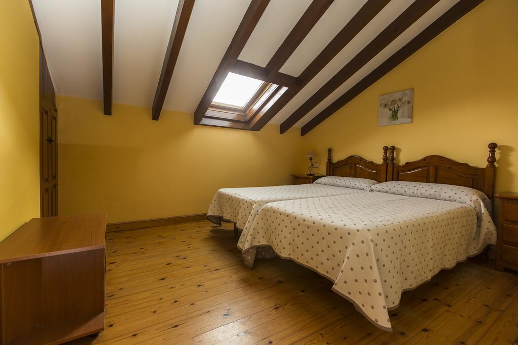 Villanueva de Pria Apartamentos Rurales Playa Del Canal المظهر الخارجي الصورة