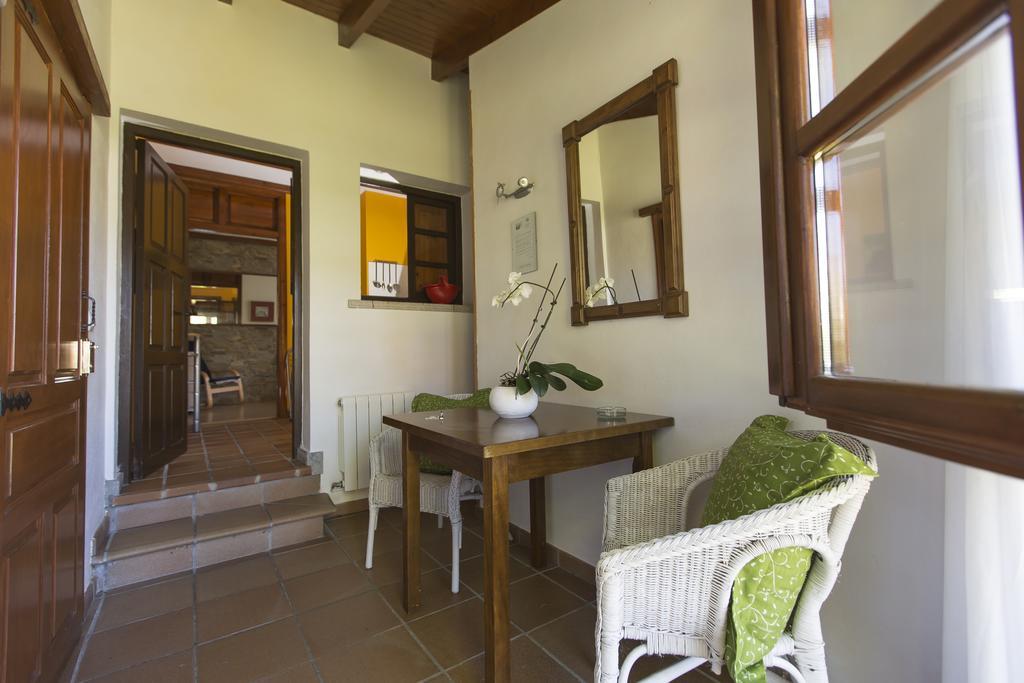 Villanueva de Pria Apartamentos Rurales Playa Del Canal المظهر الخارجي الصورة